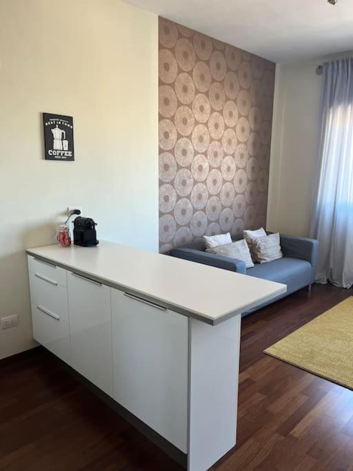 Suite 220 Бари Экстерьер фото